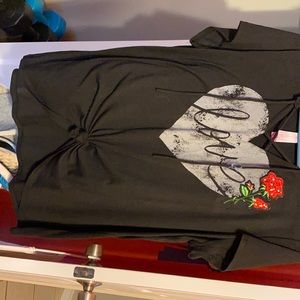 Never worn - cute shirt